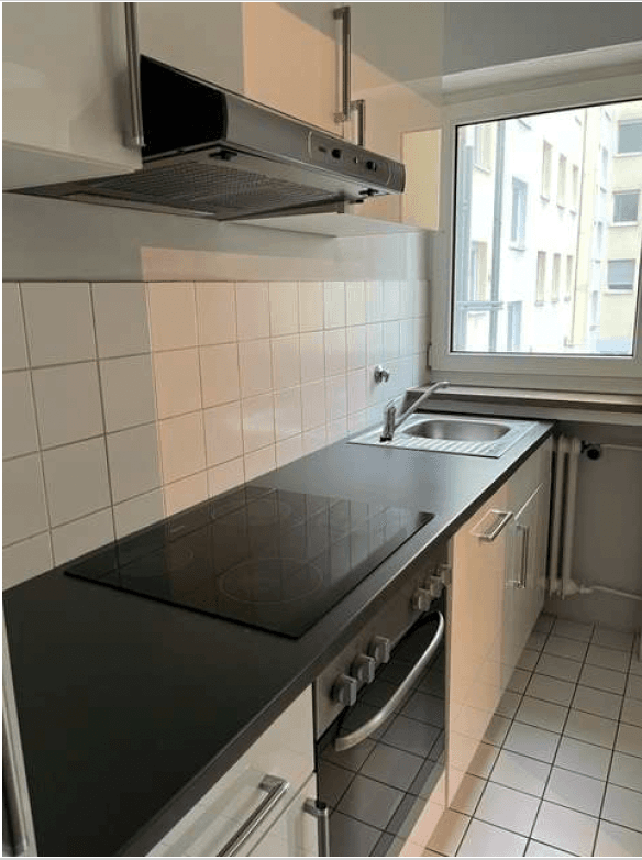 Pronájem bytu 1+1 35 m², Prinzregentenstraße 156, München, Bavorsko Pronájem bytu 1+1 35 m², Prinzregentenstraße 156, München, Bavorsko