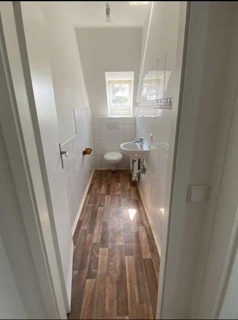 Pronájem bytu 4+1 114 m², Lüneburger Straße 11, Celle, Dolní Sasko Pronájem bytu 4+1 114 m², Lüneburger Straße 11, Celle, Dolní Sasko