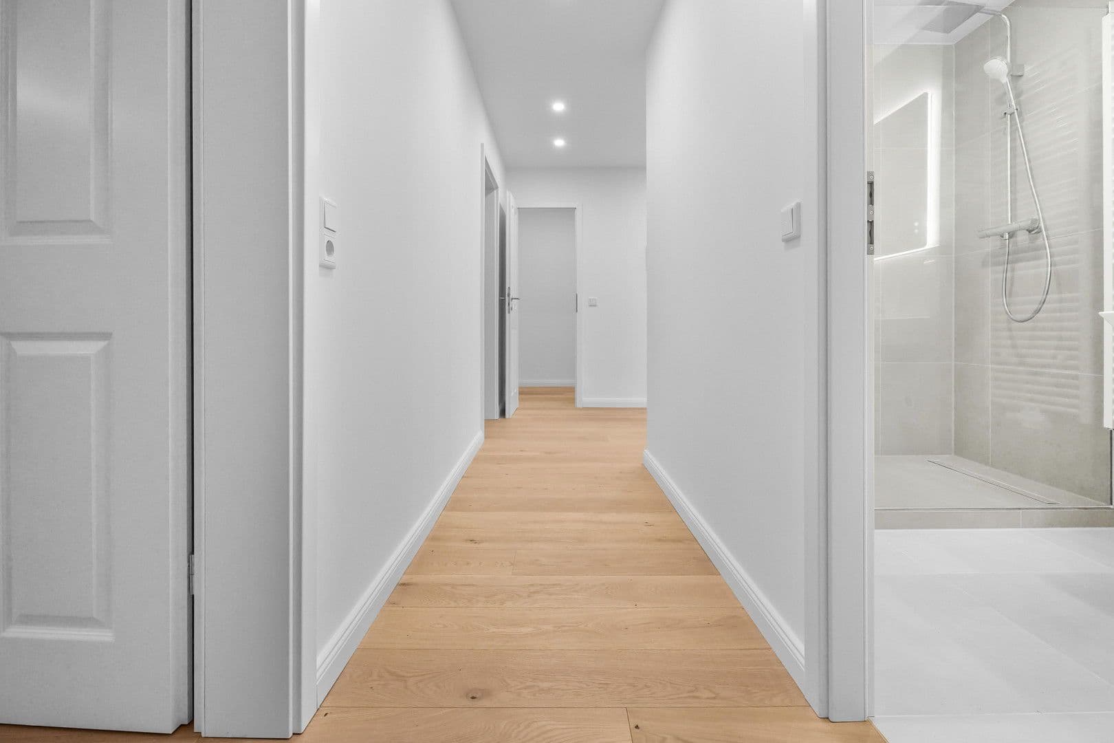 Pronájem bytu 3+1 83 m², Bremen, Bremen Pronájem bytu 3+1 83 m², Bremen, Bremen