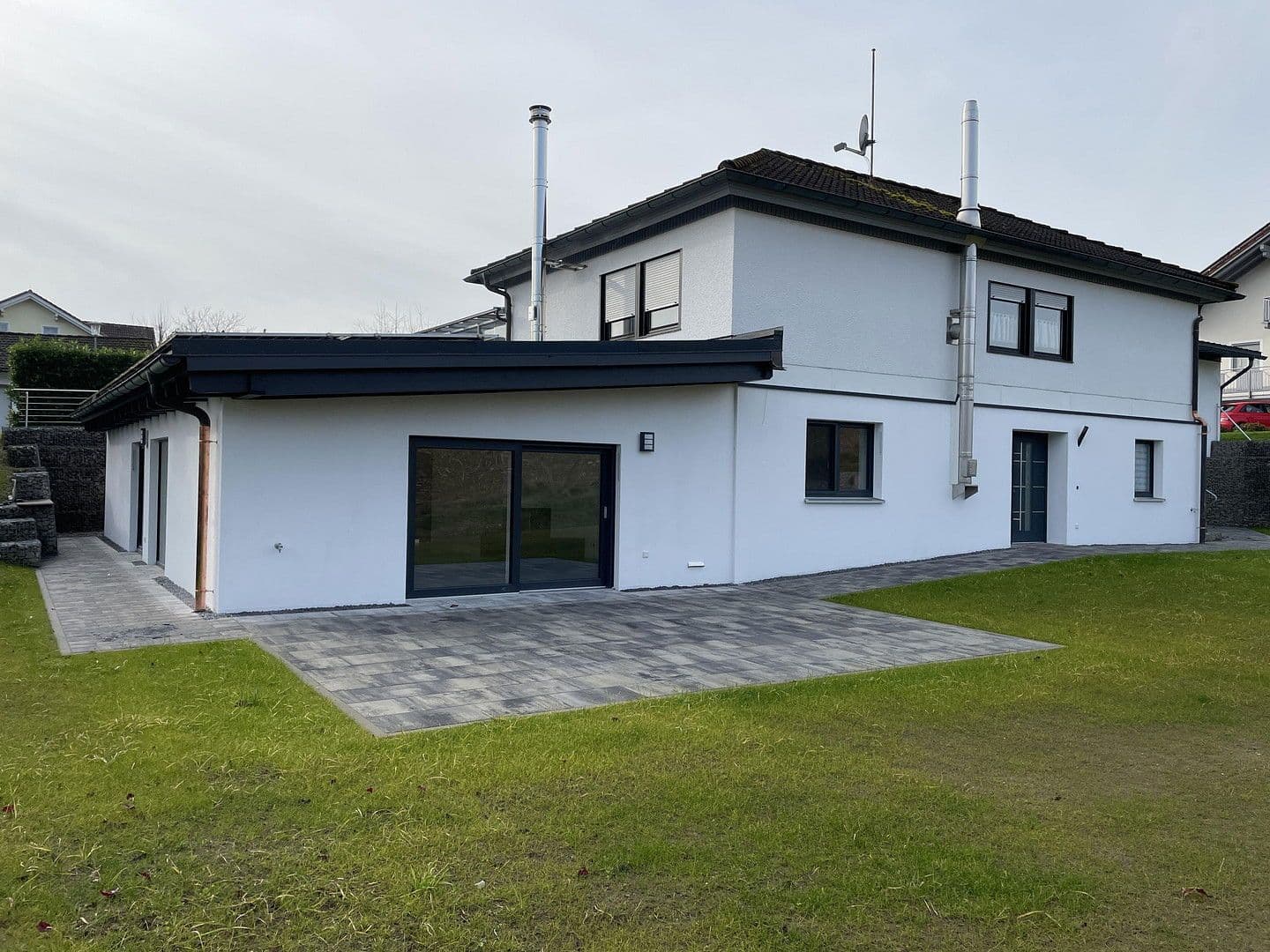 Prodej domu 298 m², pozemek 1.108 m², Windorf, Bavorsko Prodej domu 298 m², pozemek 1.108 m², Windorf, Bavorsko