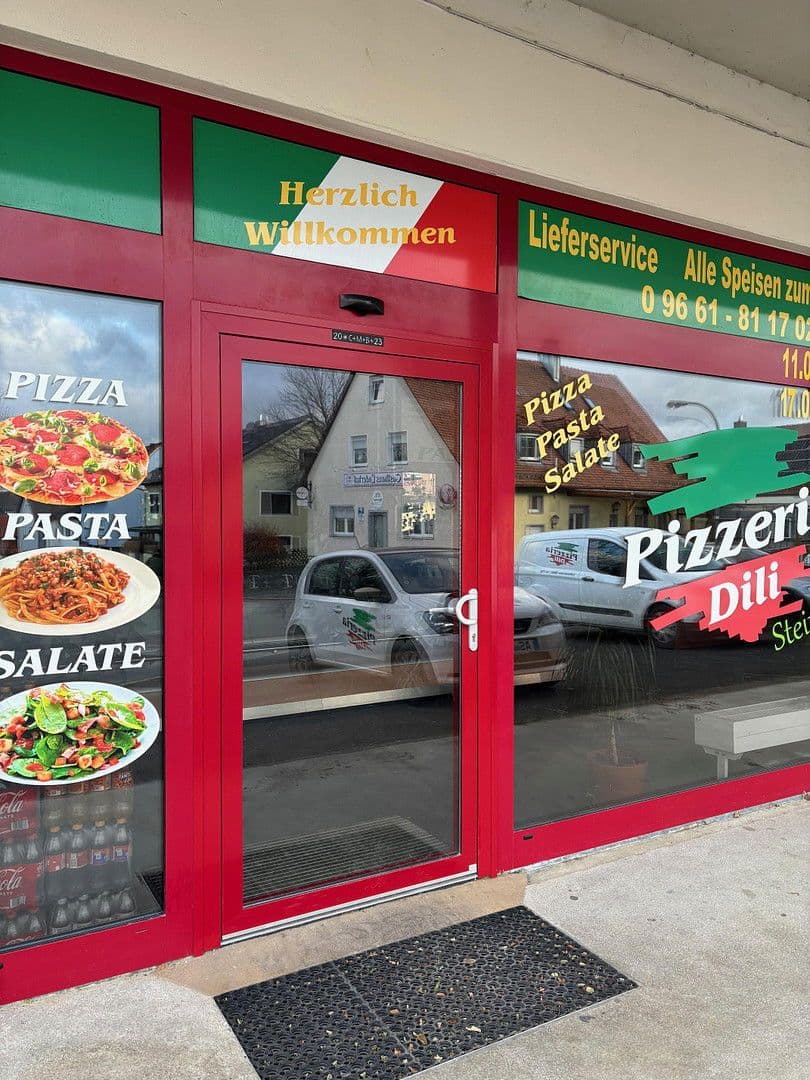 Prodej domu 482 m², pozemek 780 m², Uhlandstraße 8, Sulzbach-Rosenberg, Bavorsko Prodej domu 482 m², pozemek 780 m², Uhlandstraße 8, Sulzbach-Rosenberg, Bavorsko