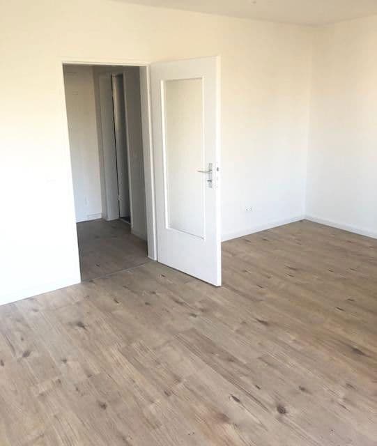 Pronájem bytu 1+1 36 m², Benzenbergstr. 51, Düsseldorf, Severní Porýní-Vestfálsko Pronájem bytu 1+1 36 m², Benzenbergstr. 51, Düsseldorf, Severní Porýní-Vestfálsko