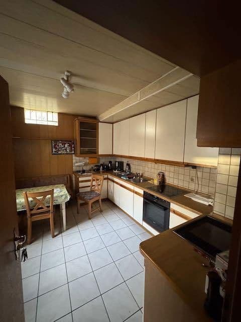 Prodej domu 320 m², pozemek 490 m², Idstein, Hessen Prodej domu 320 m², pozemek 490 m², Idstein, Hessen