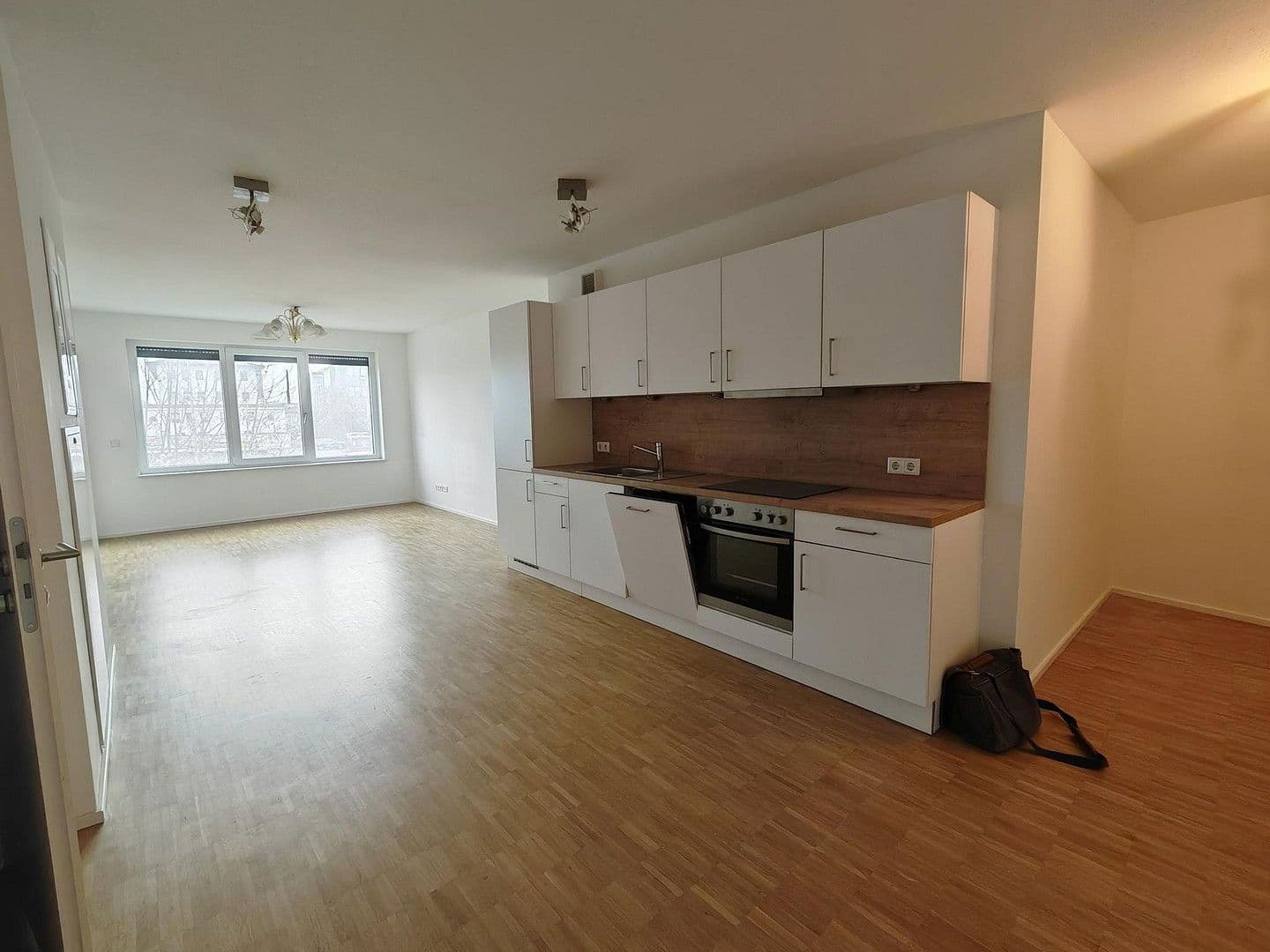 Pronájem bytu 3+1 72 m², Johanna-Dachs-Str. 34, Regensburg, Bavorsko Pronájem bytu 3+1 72 m², Johanna-Dachs-Str. 34, Regensburg, Bavorsko