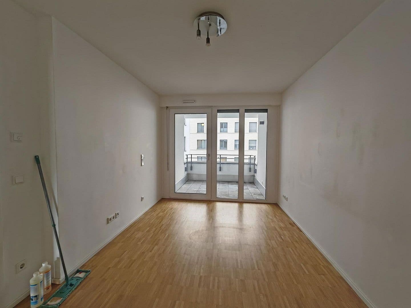 Pronájem bytu 3+1 72 m², Johanna-Dachs-Str. 34, Regensburg, Bavorsko Pronájem bytu 3+1 72 m², Johanna-Dachs-Str. 34, Regensburg, Bavorsko