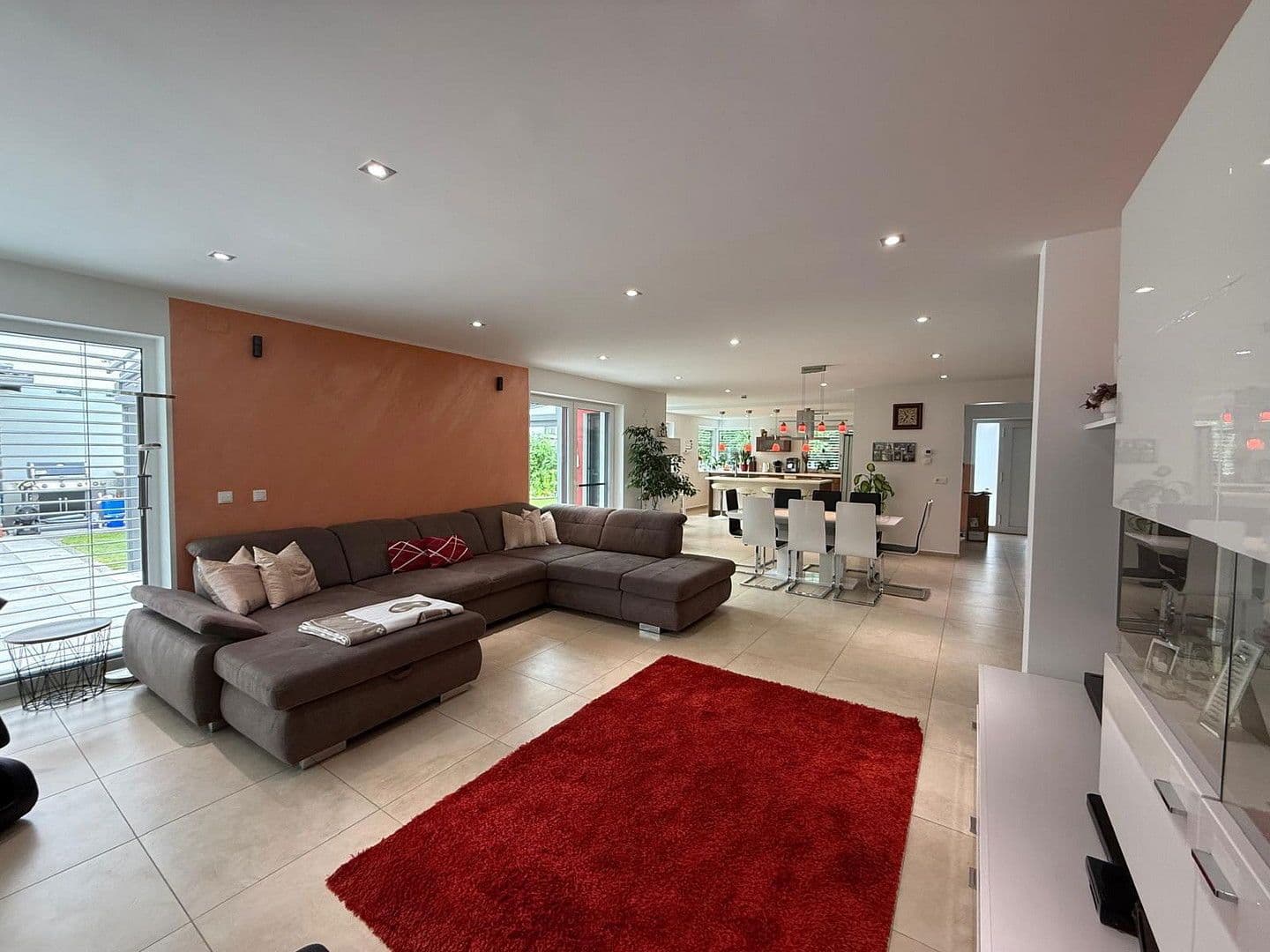 Prodej domu 263 m², pozemek 880 m², Schwabach, Bavorsko Prodej domu 263 m², pozemek 880 m², Schwabach, Bavorsko