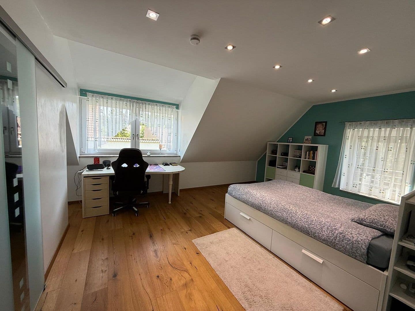 Prodej domu 263 m², pozemek 880 m², Schwabach, Bavorsko Prodej domu 263 m², pozemek 880 m², Schwabach, Bavorsko