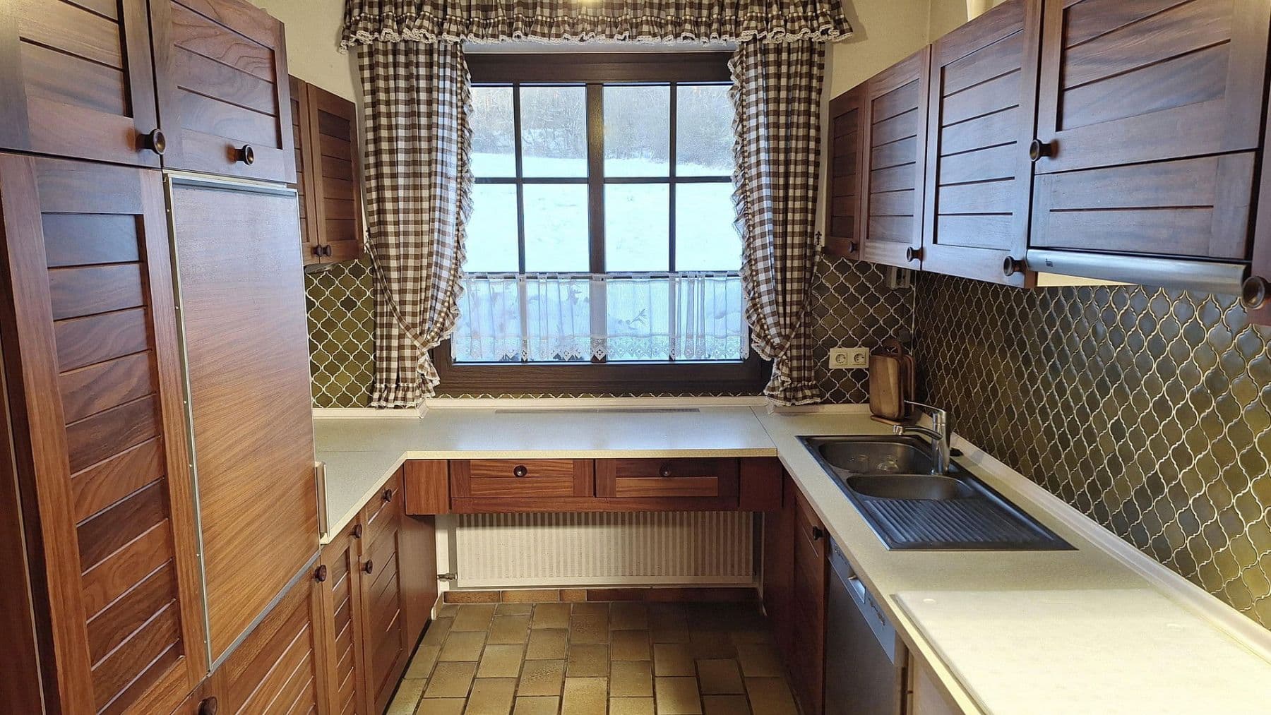 Prodej domu 319 m², pozemek 960 m², Naumburg, Hessen Prodej domu 319 m², pozemek 960 m², Naumburg, Hessen