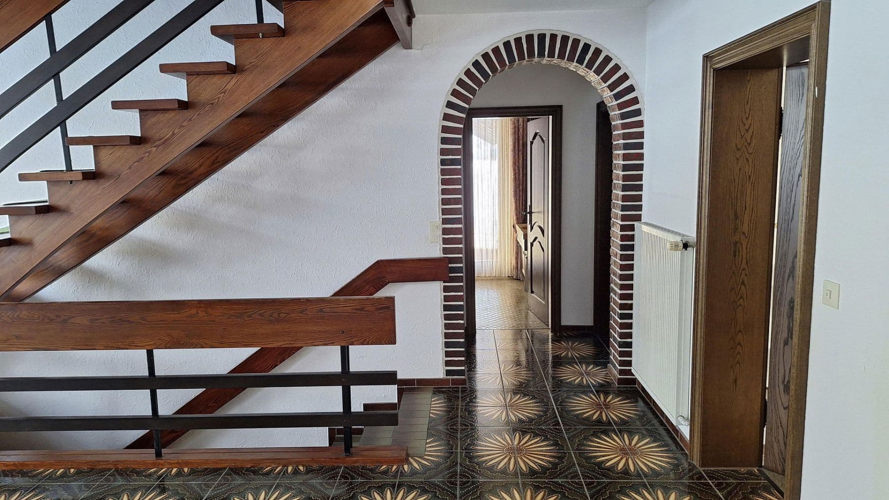 Prodej domu 319 m², pozemek 960 m², Naumburg, Hessen Prodej domu 319 m², pozemek 960 m², Naumburg, Hessen