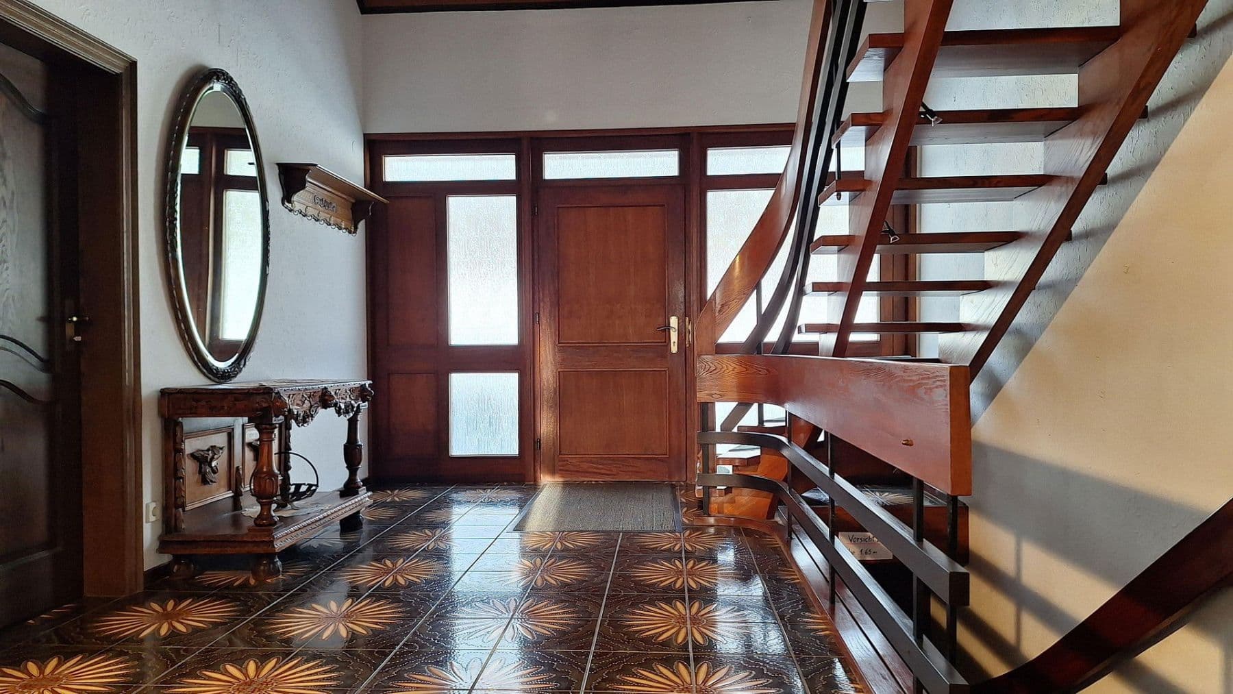 Prodej domu 319 m², pozemek 960 m², Naumburg, Hessen Prodej domu 319 m², pozemek 960 m², Naumburg, Hessen