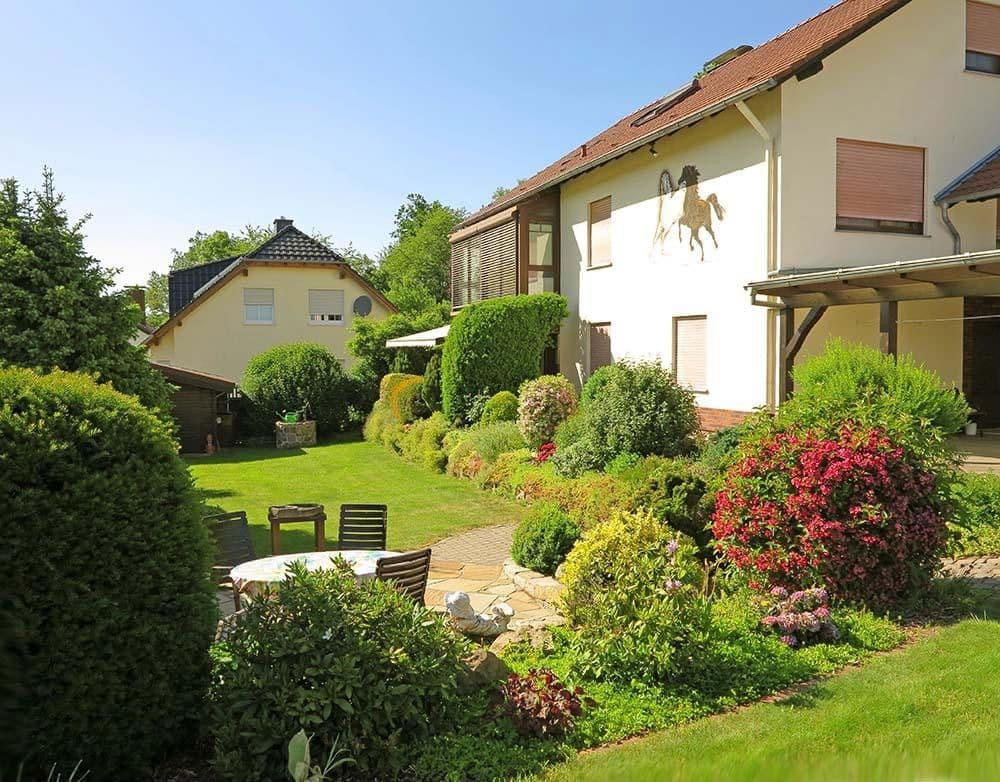 Prodej domu 319 m², pozemek 960 m², Naumburg, Hessen Prodej domu 319 m², pozemek 960 m², Naumburg, Hessen