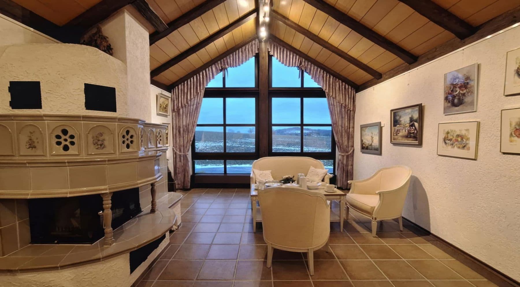 Prodej domu 319 m², pozemek 960 m², Naumburg, Hessen Prodej domu 319 m², pozemek 960 m², Naumburg, Hessen