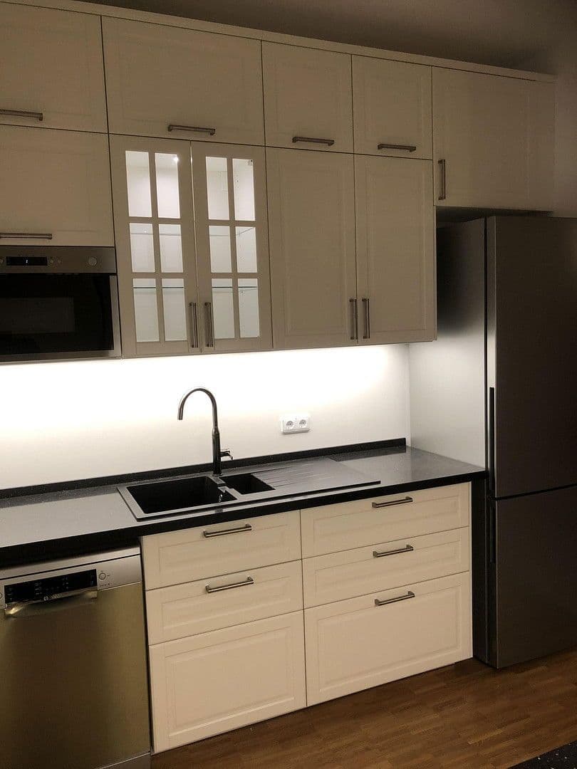 Pronájem bytu 4+1 112 m², Berlin, Berlín Pronájem bytu 4+1 112 m², Berlin, Berlín