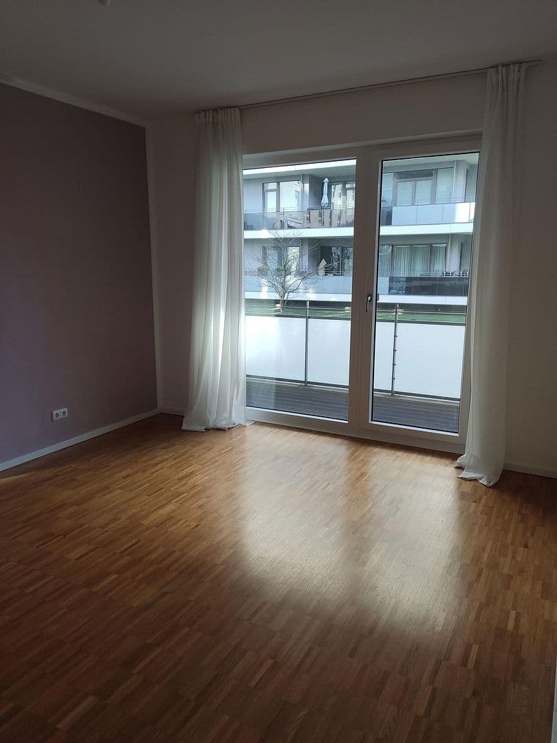 Pronájem bytu 4+1 112 m², Berlin, Berlín Pronájem bytu 4+1 112 m², Berlin, Berlín