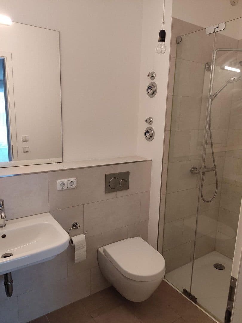 Pronájem bytu 4+1 112 m², Berlin, Berlín Pronájem bytu 4+1 112 m², Berlin, Berlín