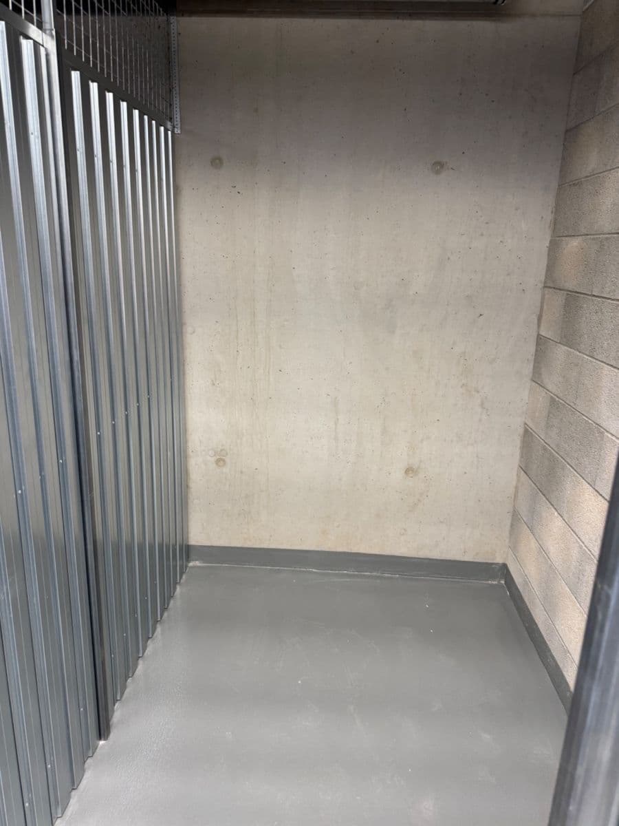 Pronájem bytu 1+kk 35 m², U Komína, Praha, Praha Pronájem bytu 1+kk 35 m², U Komína, Praha, Praha