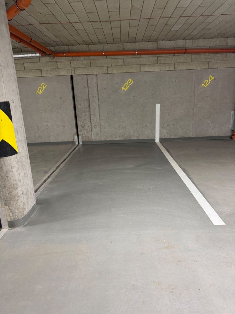 Pronájem bytu 1+kk 35 m², U Komína, Praha, Praha Pronájem bytu 1+kk 35 m², U Komína, Praha, Praha