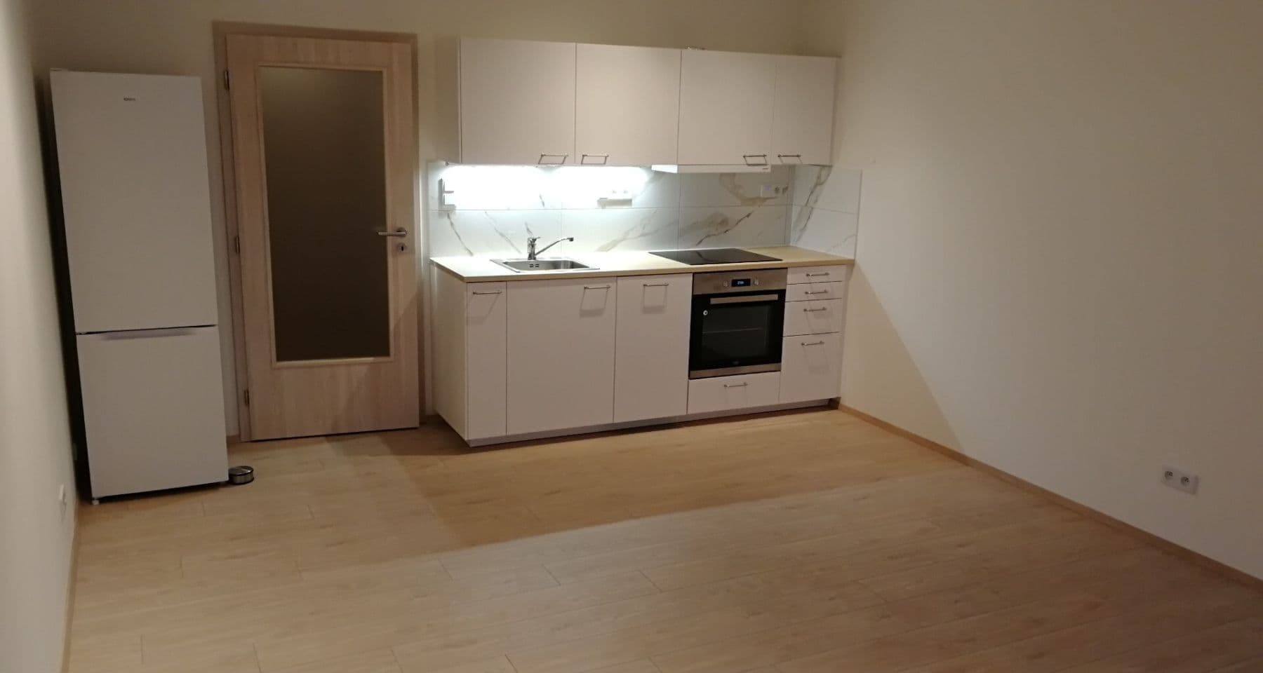 Pronájem bytu 1+kk 34 m², Františka Diviše, Praha, Praha Pronájem bytu 1+kk 34 m², Františka Diviše, Praha, Praha