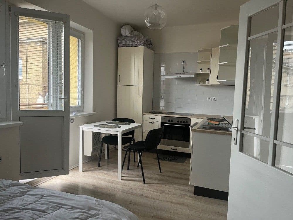 Pronájem bytu 1+kk 28 m², Na Veselí, Praha, Praha Pronájem bytu 1+kk 28 m², Na Veselí, Praha, Praha