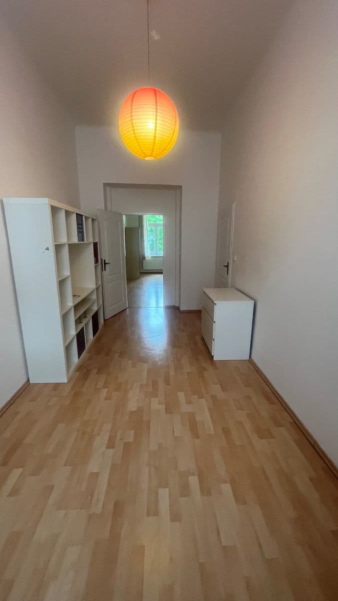 Pronájem bytu 3+1 65 m², Nuselská, Praha, Praha Pronájem bytu 3+1 65 m², Nuselská, Praha, Praha