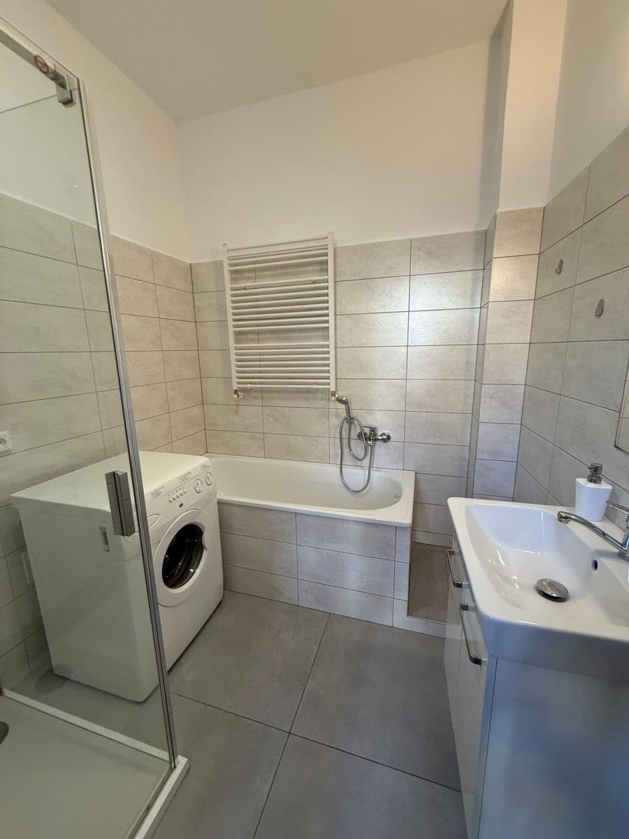 Pronájem bytu 2+1 55 m², Křížová, Jihlava, Kraj Vysočina Pronájem bytu 2+1 55 m², Křížová, Jihlava, Kraj Vysočina