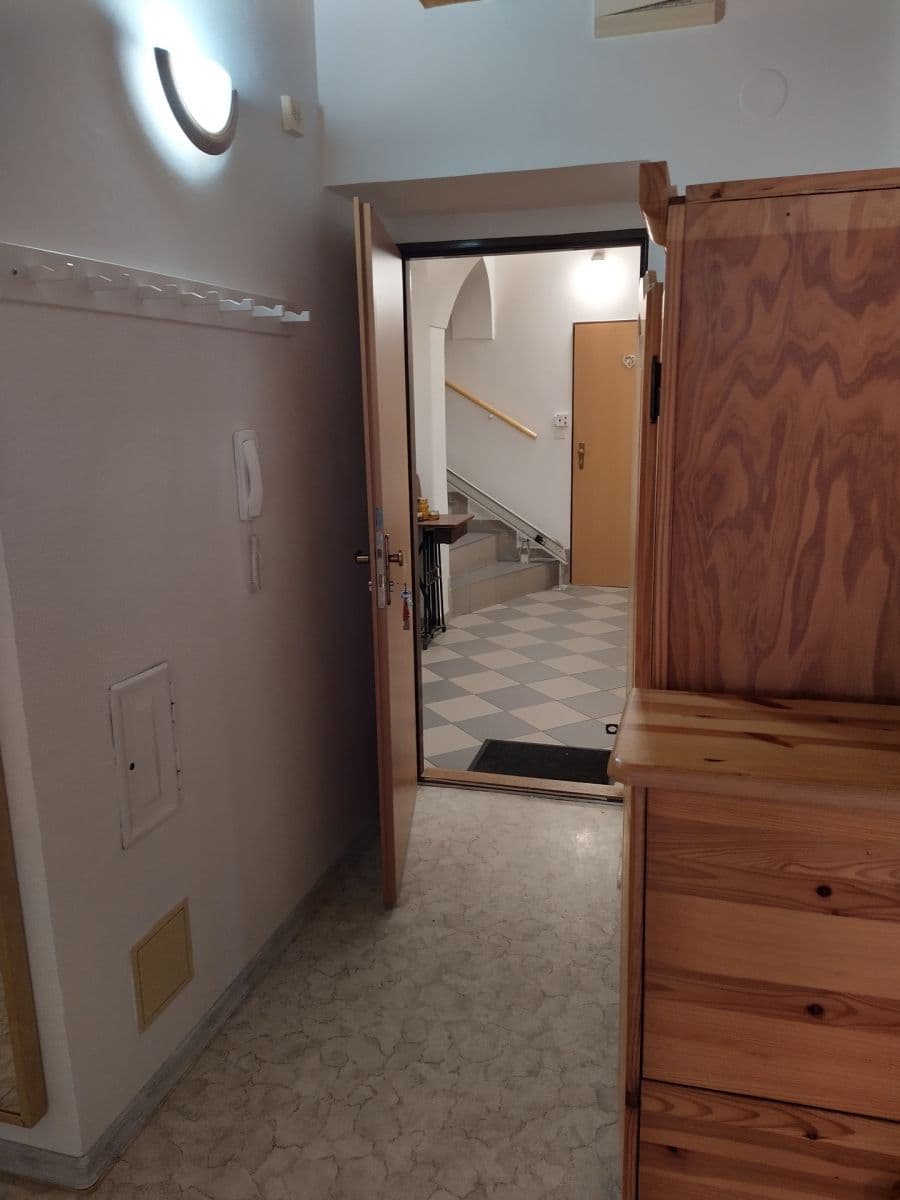 Pronájem bytu 2+1 55 m², Křížová, Jihlava, Kraj Vysočina Pronájem bytu 2+1 55 m², Křížová, Jihlava, Kraj Vysočina