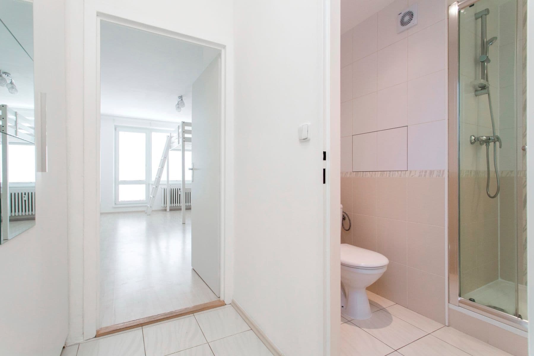 Pronájem bytu 1+kk 27 m², Křivoklátská, Praha, Praha Pronájem bytu 1+kk 27 m², Křivoklátská, Praha, Praha