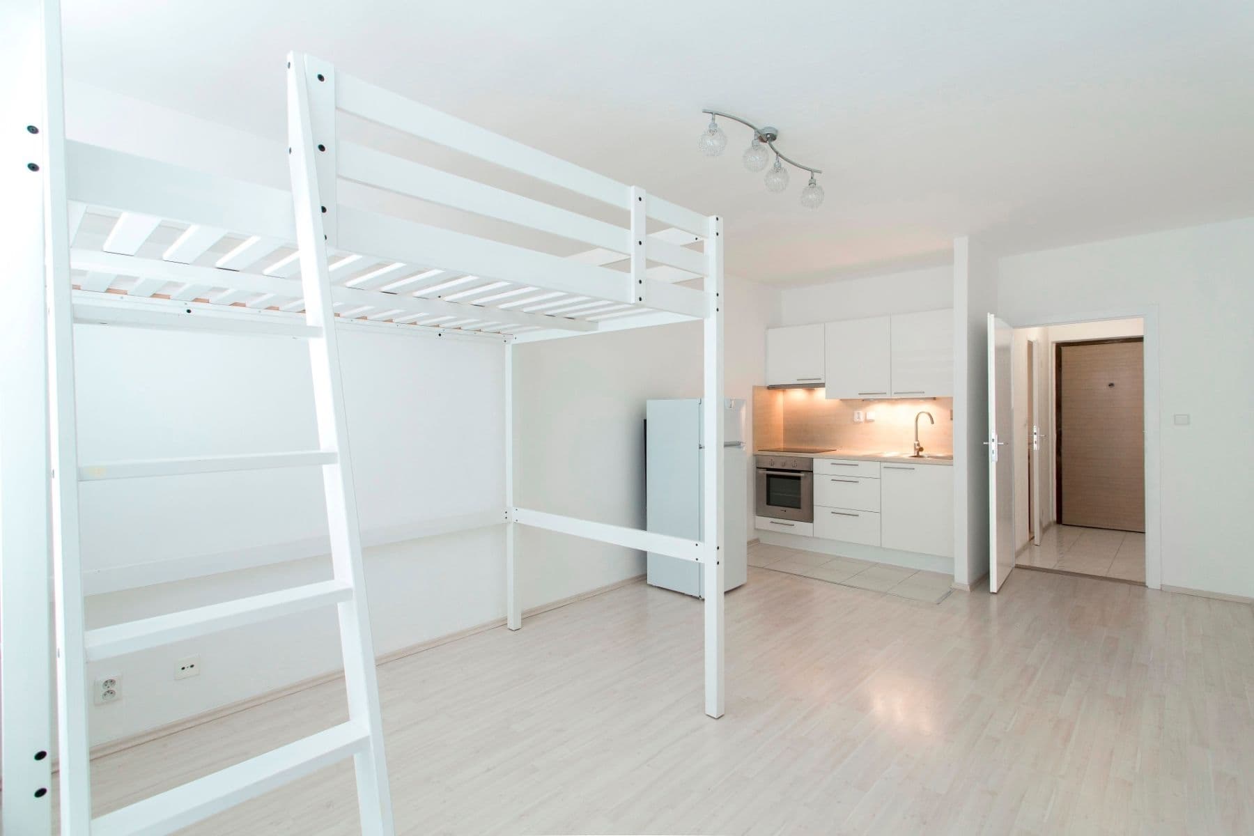 Pronájem bytu 1+kk 27 m², Křivoklátská, Praha, Praha Pronájem bytu 1+kk 27 m², Křivoklátská, Praha, Praha