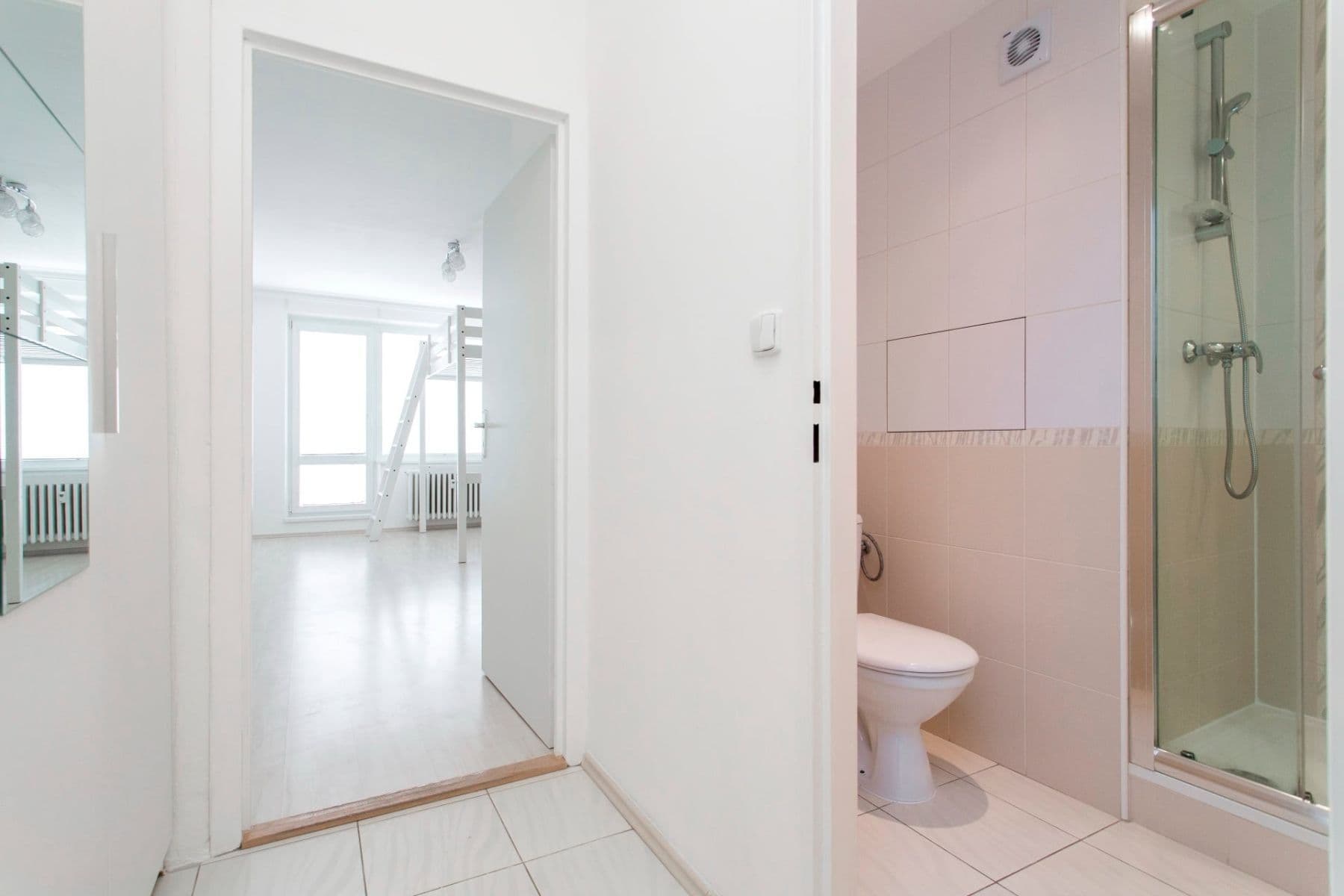 Pronájem bytu 1+kk 27 m², Křivoklátská, Praha, Praha Pronájem bytu 1+kk 27 m², Křivoklátská, Praha, Praha