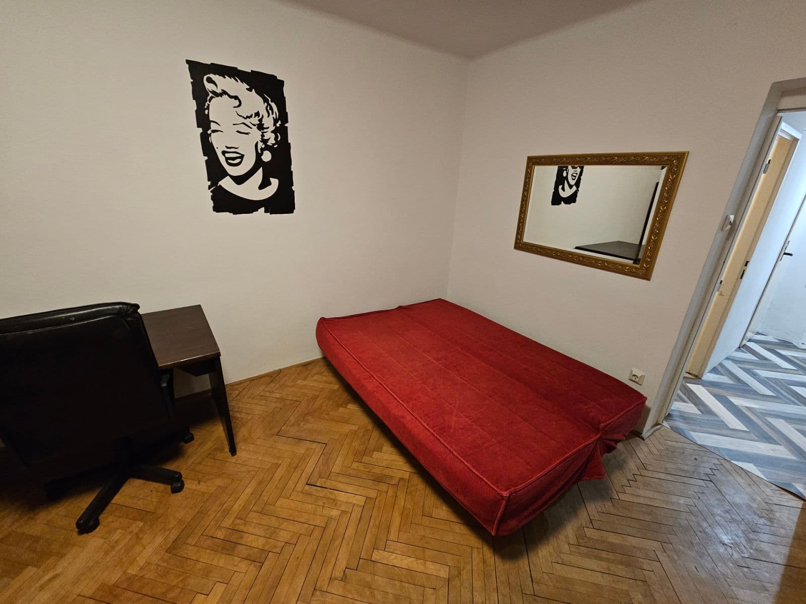 Prodej bytu 1+kk 28 m², Jeremenkova, Praha, Praha Prodej bytu 1+kk 28 m², Jeremenkova, Praha, Praha