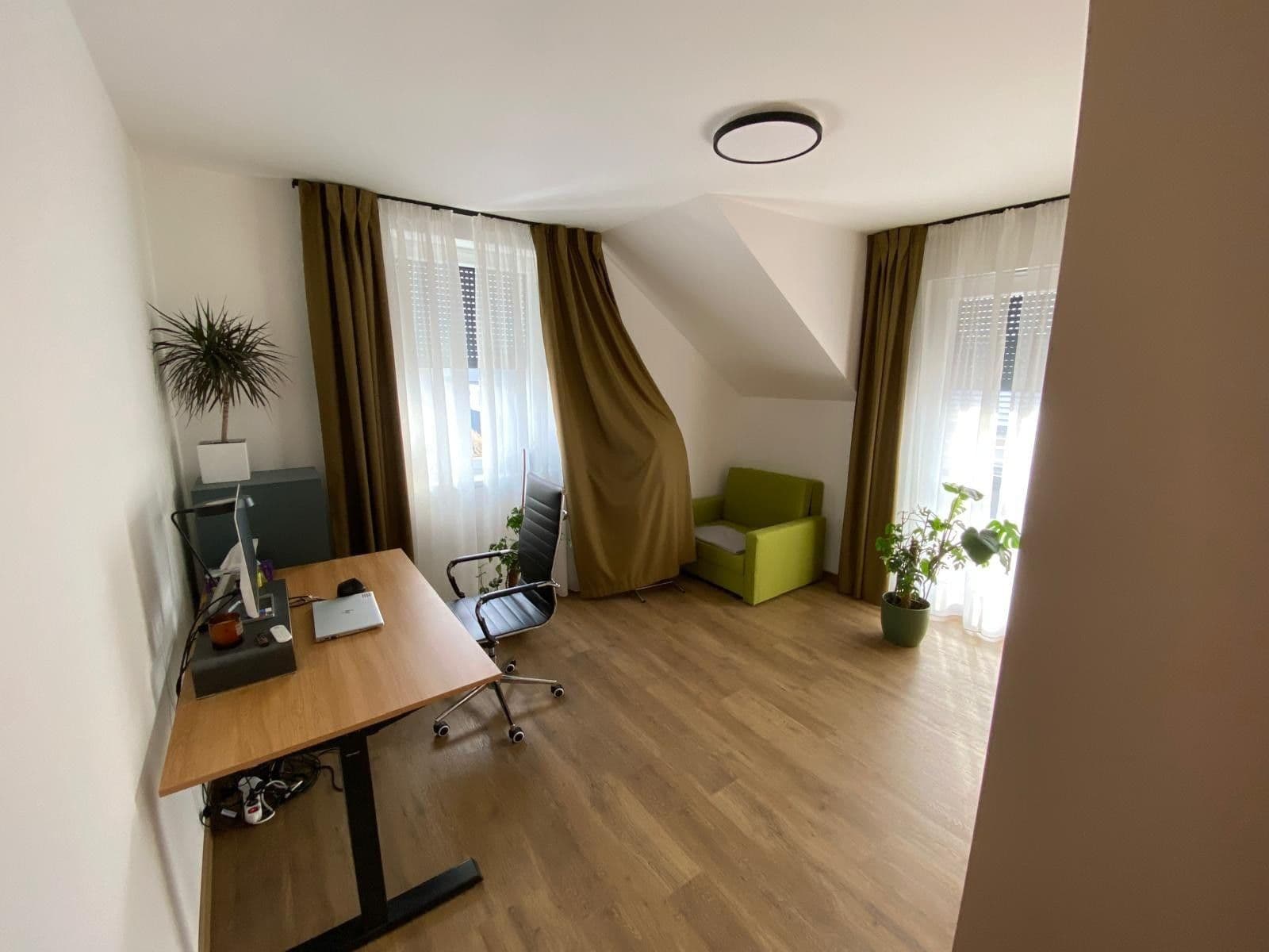 Pronájem domu 137 m², pozemek 200 m², Tursko, Středočeský kraj Pronájem domu 137 m², pozemek 200 m², Tursko, Středočeský kraj