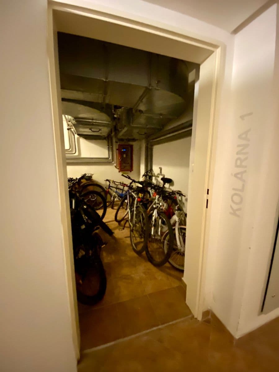 Pronájem bytu 1+kk 13 m², U Pernikářky, Praha, Praha Pronájem bytu 1+kk 13 m², U Pernikářky, Praha, Praha