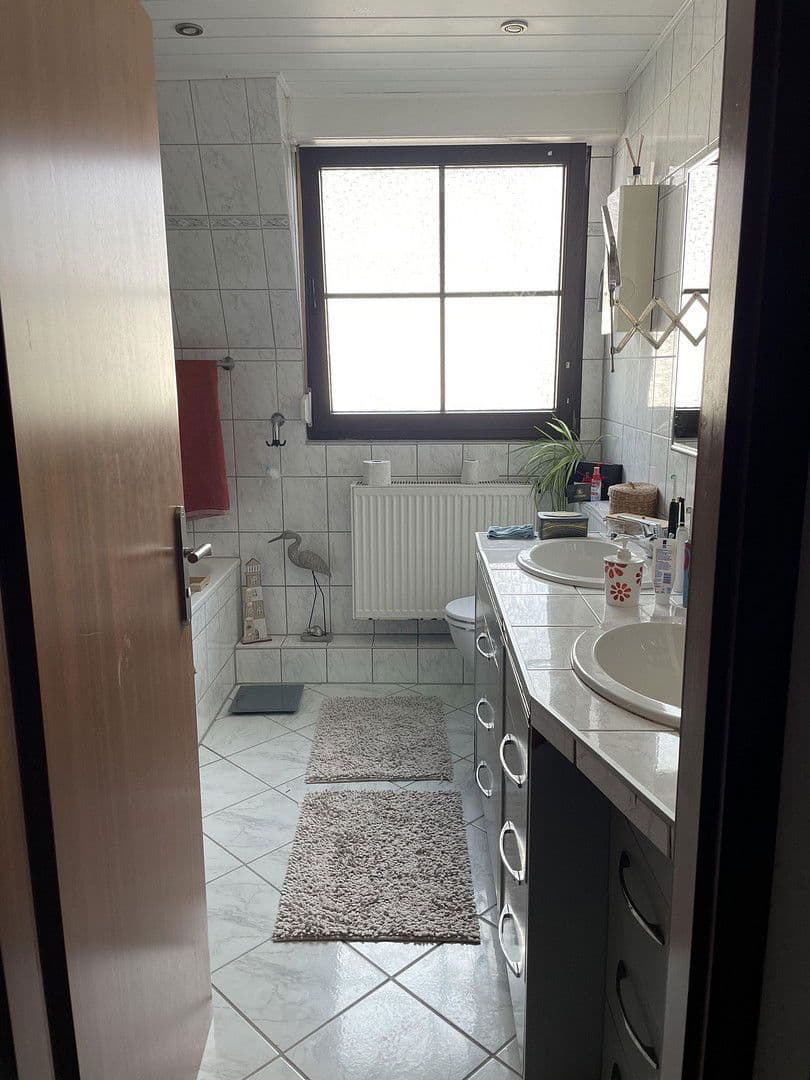 Prodej domu 129 m², pozemek 309 m², Rösrath, Severní Porýní-Vestfálsko Prodej domu 129 m², pozemek 309 m², Rösrath, Severní Porýní-Vestfálsko