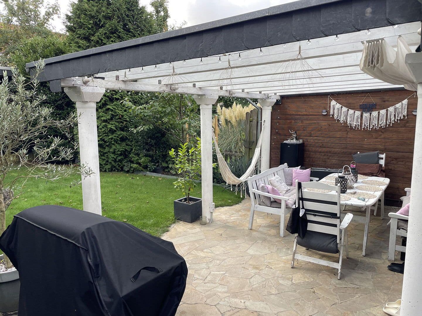 Prodej domu 129 m², pozemek 309 m², Rösrath, Severní Porýní-Vestfálsko Prodej domu 129 m², pozemek 309 m², Rösrath, Severní Porýní-Vestfálsko