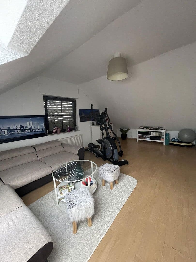 Prodej domu 129 m², pozemek 309 m², Rösrath, Severní Porýní-Vestfálsko Prodej domu 129 m², pozemek 309 m², Rösrath, Severní Porýní-Vestfálsko