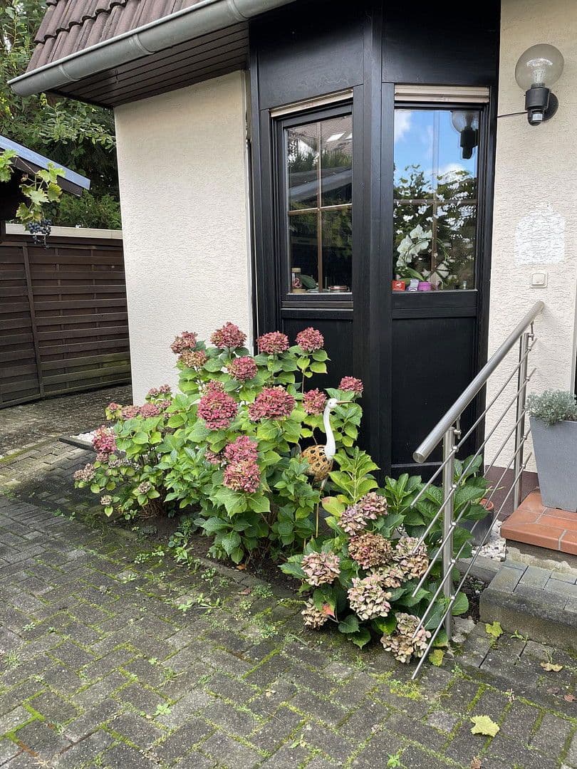 Prodej domu 129 m², pozemek 309 m², Rösrath, Severní Porýní-Vestfálsko Prodej domu 129 m², pozemek 309 m², Rösrath, Severní Porýní-Vestfálsko