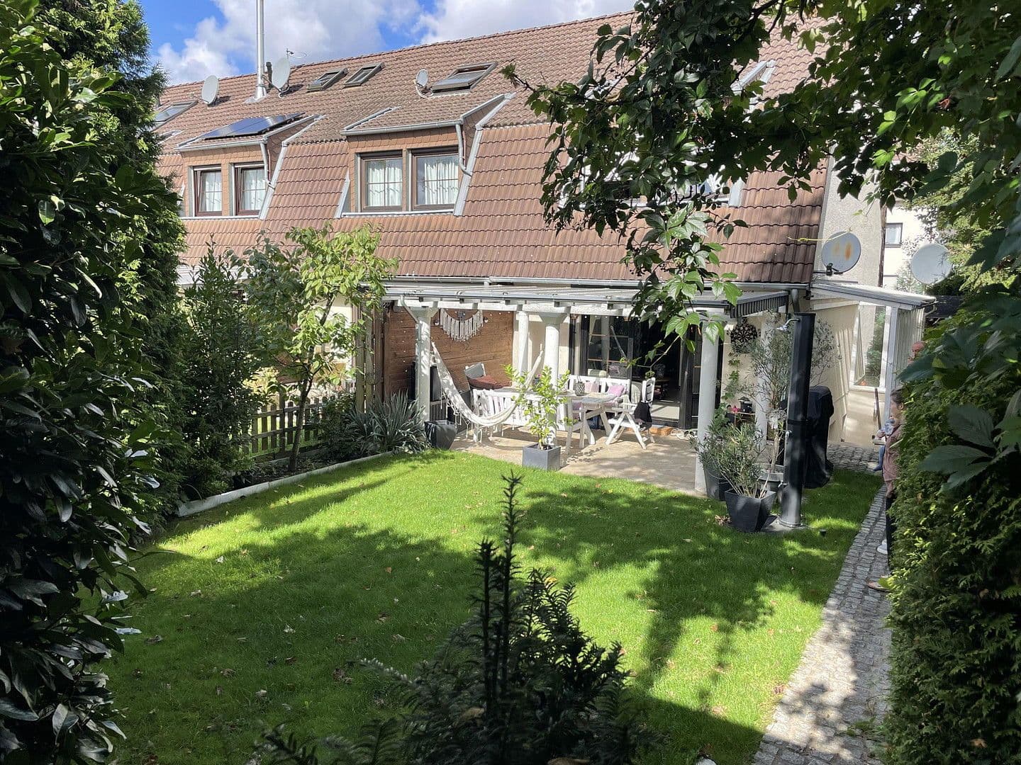 Prodej domu 129 m², pozemek 309 m², Rösrath, Severní Porýní-Vestfálsko Prodej domu 129 m², pozemek 309 m², Rösrath, Severní Porýní-Vestfálsko