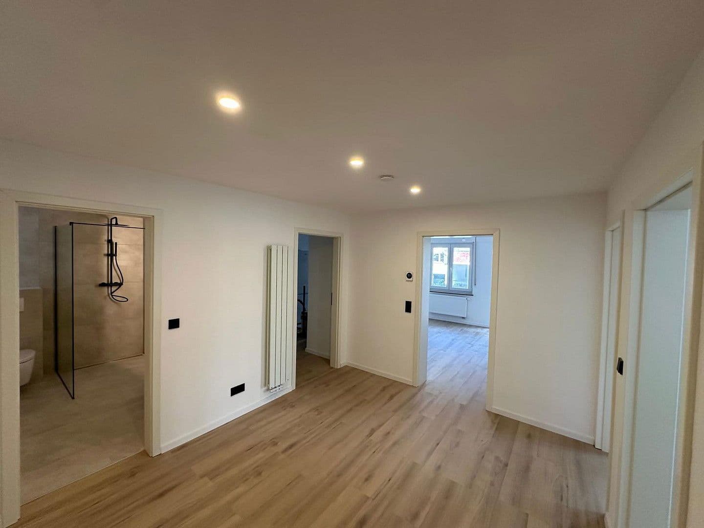 Pronájem bytu 3+1 105 m², Johannesstraße 55a, Stuttgart, Bádensko-Württembersko Pronájem bytu 3+1 105 m², Johannesstraße 55a, Stuttgart, Bádensko-Württembersko