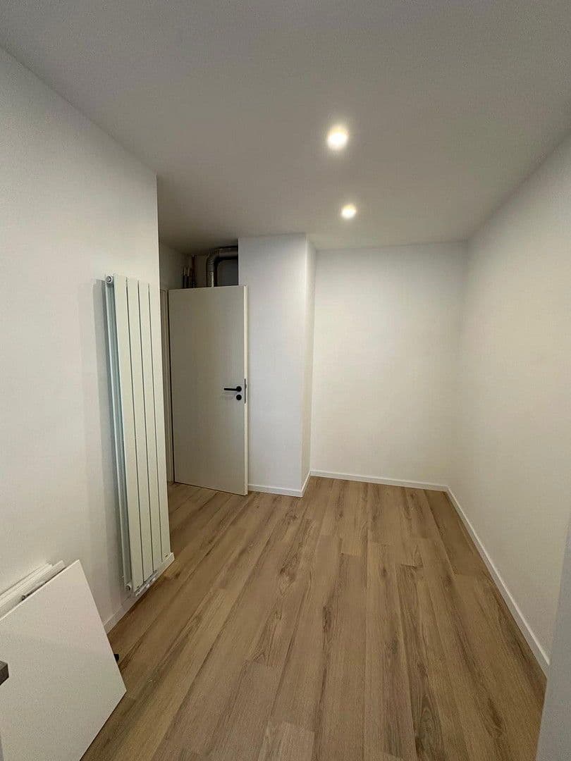 Pronájem bytu 3+1 105 m², Johannesstraße 55a, Stuttgart, Bádensko-Württembersko Pronájem bytu 3+1 105 m², Johannesstraße 55a, Stuttgart, Bádensko-Württembersko