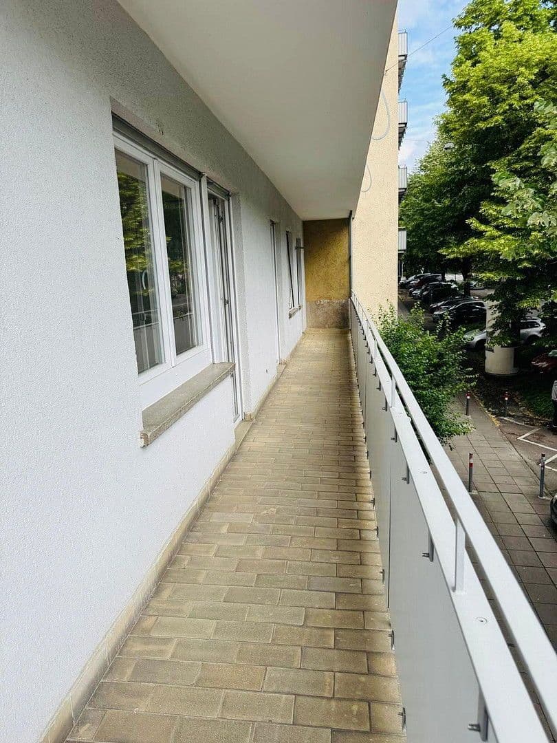 Pronájem bytu 3+1 105 m², Johannesstraße 55a, Stuttgart, Bádensko-Württembersko Pronájem bytu 3+1 105 m², Johannesstraße 55a, Stuttgart, Bádensko-Württembersko