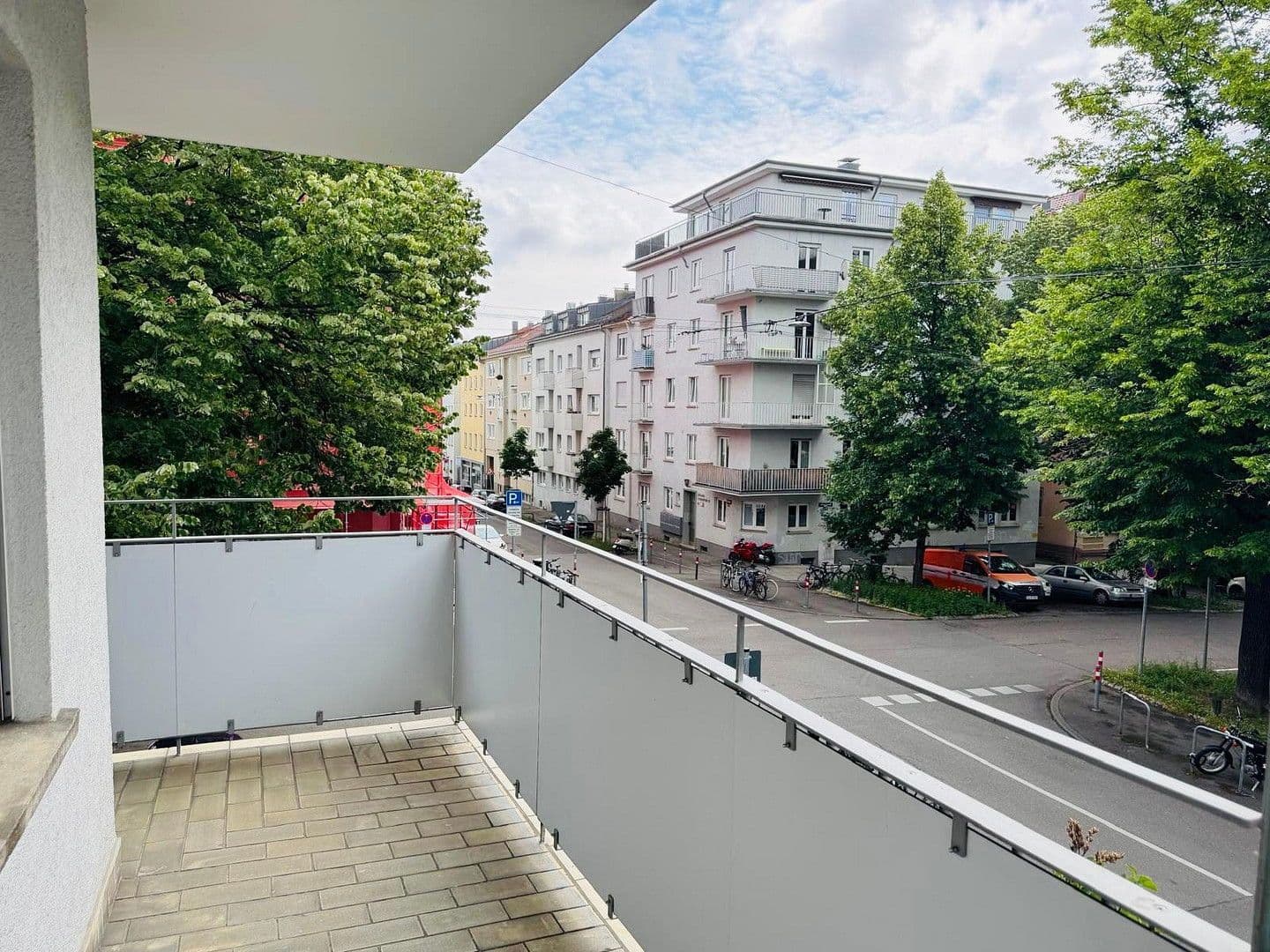 Pronájem bytu 3+1 105 m², Johannesstraße 55a, Stuttgart, Bádensko-Württembersko Pronájem bytu 3+1 105 m², Johannesstraße 55a, Stuttgart, Bádensko-Württembersko