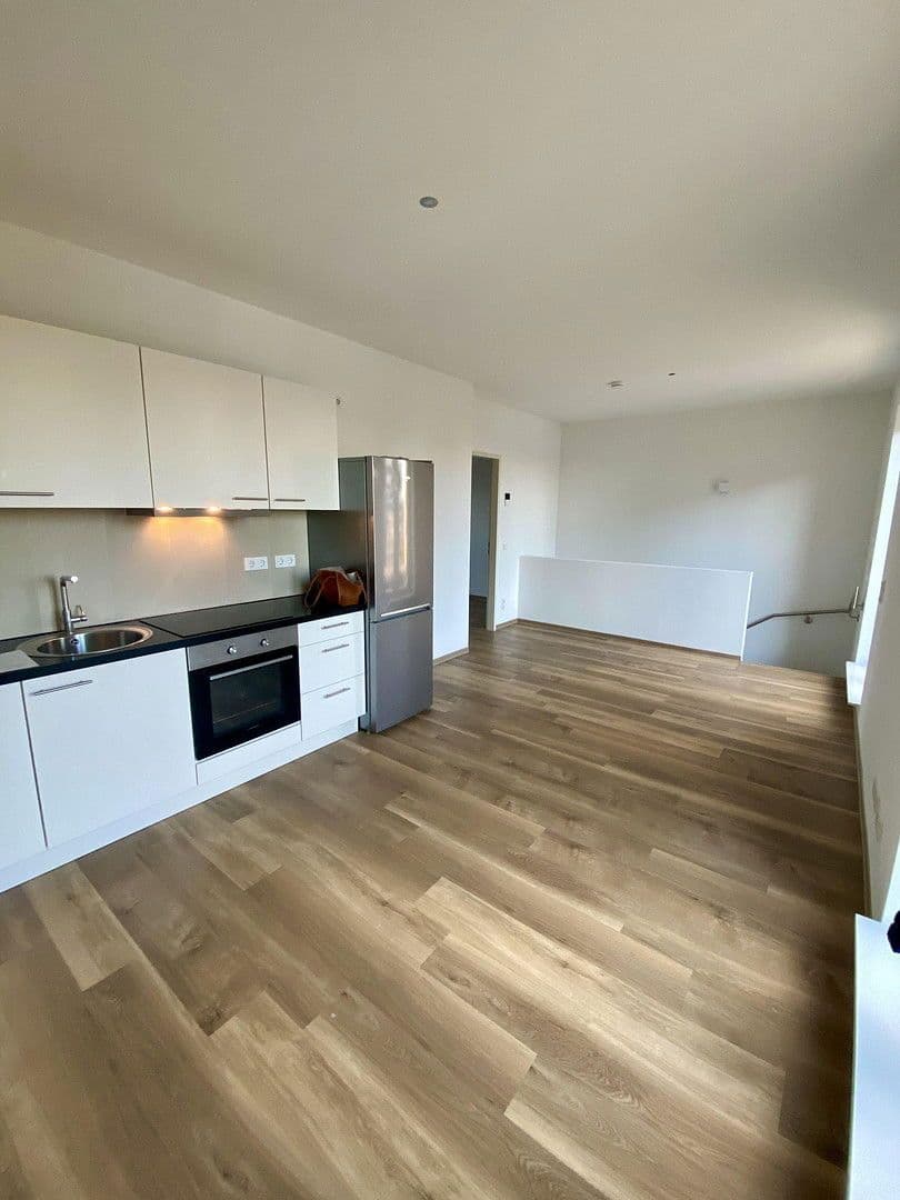 Pronájem bytu 60 m², Frankfurt am Main, Hessen Pronájem bytu 60 m², Frankfurt am Main, Hessen