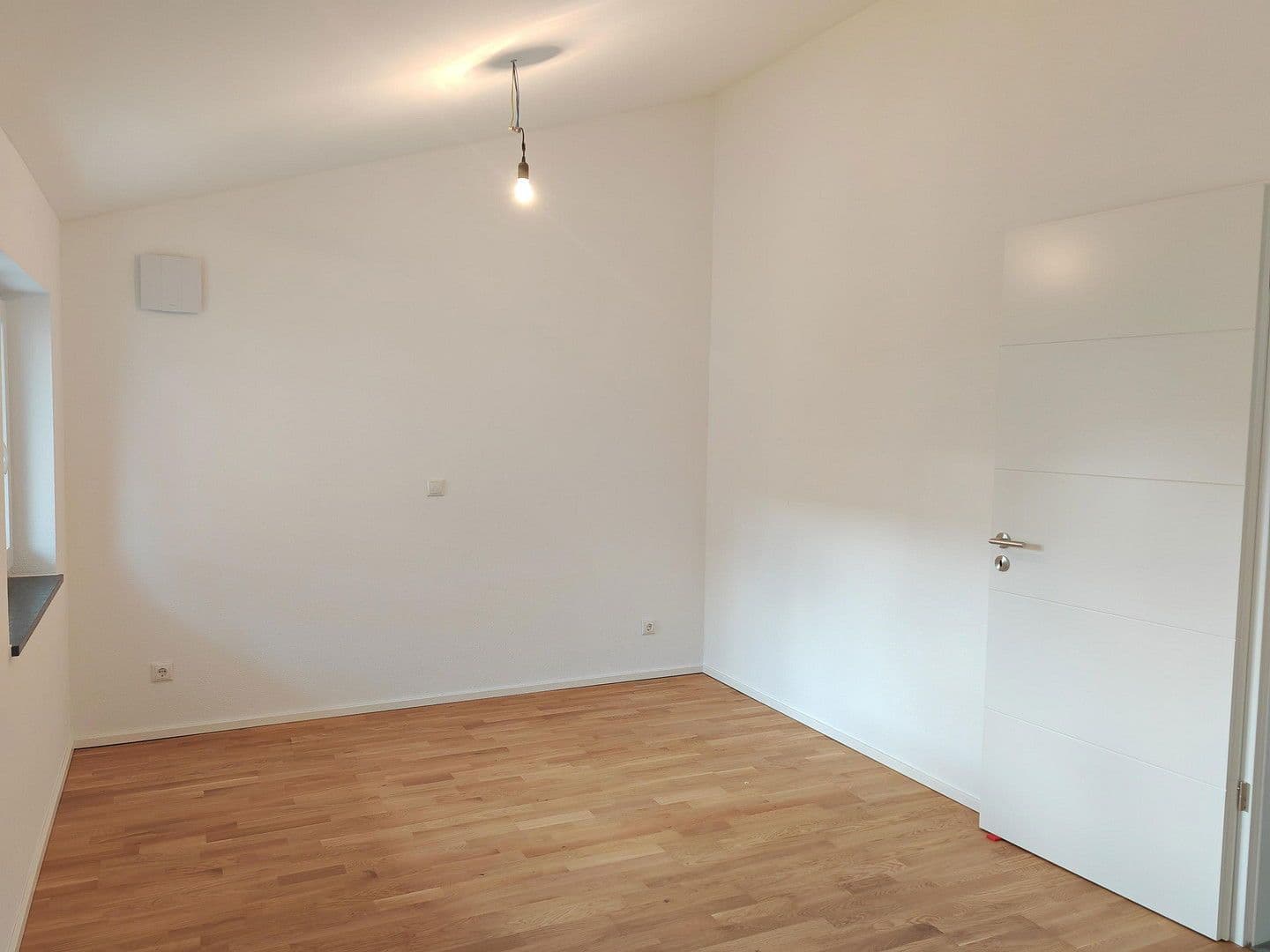 Prodej domu 153 m², pozemek 206 m², Brunnthal, Bavorsko Prodej domu 153 m², pozemek 206 m², Brunnthal, Bavorsko