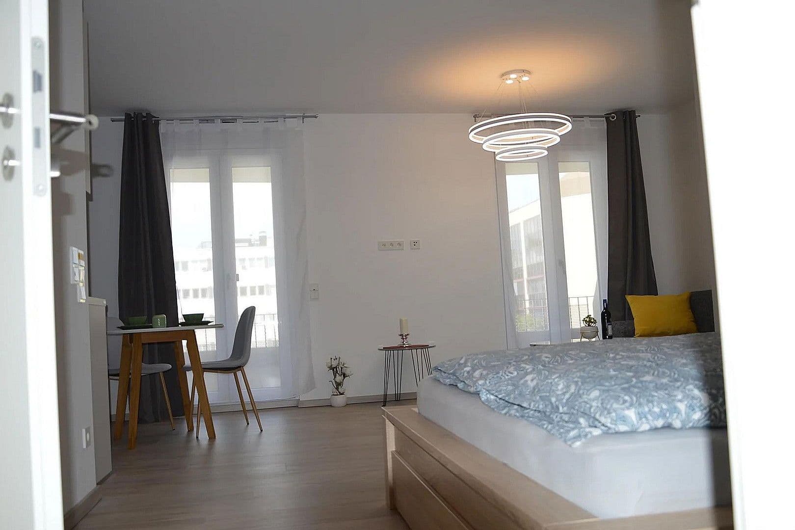 Pronájem bytu 1+1 44 m², Frankfurt am Main, Hessen Pronájem bytu 1+1 44 m², Frankfurt am Main, Hessen