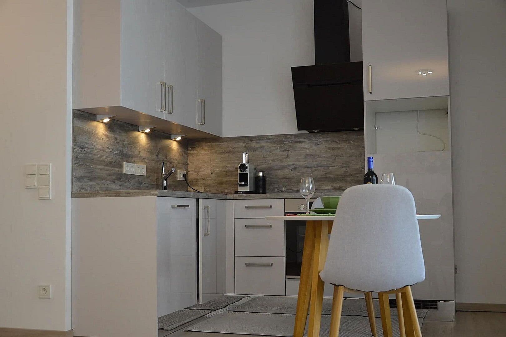 Pronájem bytu 1+1 44 m², Frankfurt am Main, Hessen Pronájem bytu 1+1 44 m², Frankfurt am Main, Hessen