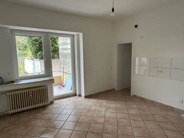 Pronájem bytu 4+1 165 m², Düsseldorf, Severní Porýní-Vestfálsko Pronájem bytu 4+1 165 m², Düsseldorf, Severní Porýní-Vestfálsko