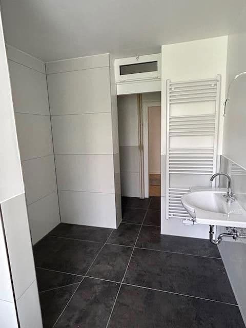 Pronájem bytu 4+1 165 m², Düsseldorf, Severní Porýní-Vestfálsko Pronájem bytu 4+1 165 m², Düsseldorf, Severní Porýní-Vestfálsko