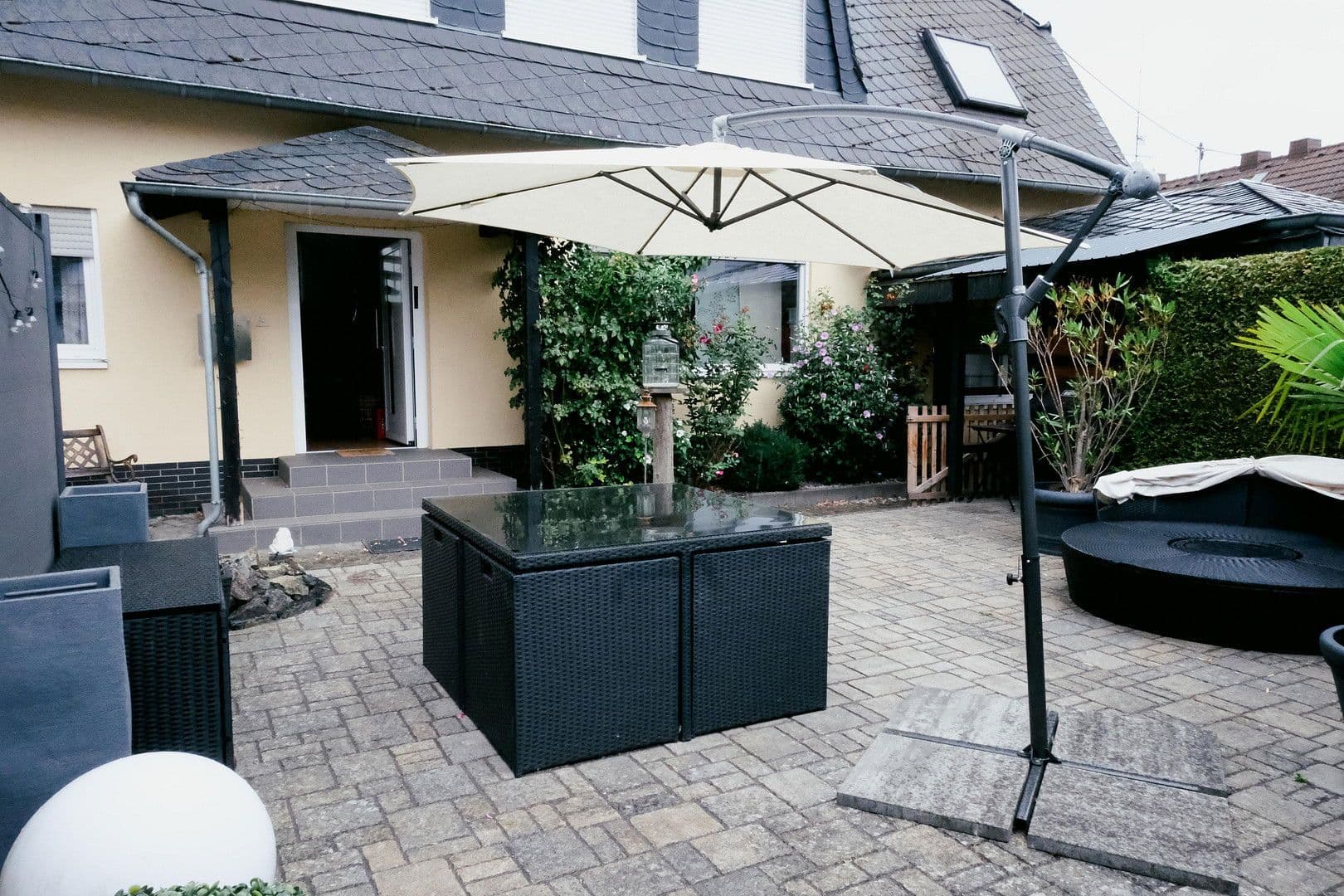 Prodej bytu 4+1 121 m², Koblenz, Porýní-Falc Prodej bytu 4+1 121 m², Koblenz, Porýní-Falc