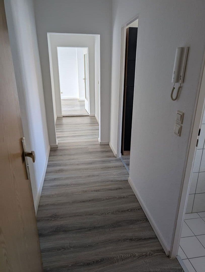 Pronájem bytu 4+1 75 m², Seligenstädter Straße 12, Gera - Aga, Durynsko Pronájem bytu 4+1 75 m², Seligenstädter Straße 12, Gera - Aga, Durynsko