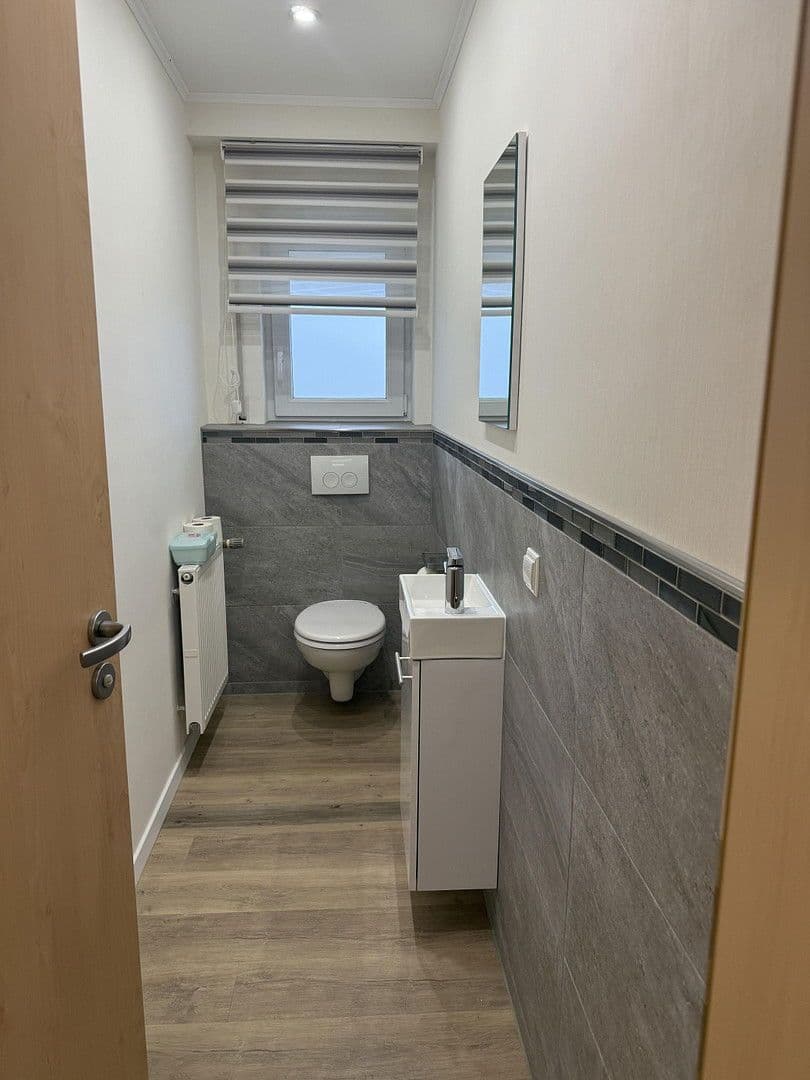 Prodej domu 231 m², pozemek 325 m², Eisingen, Bavorsko Prodej domu 231 m², pozemek 325 m², Eisingen, Bavorsko